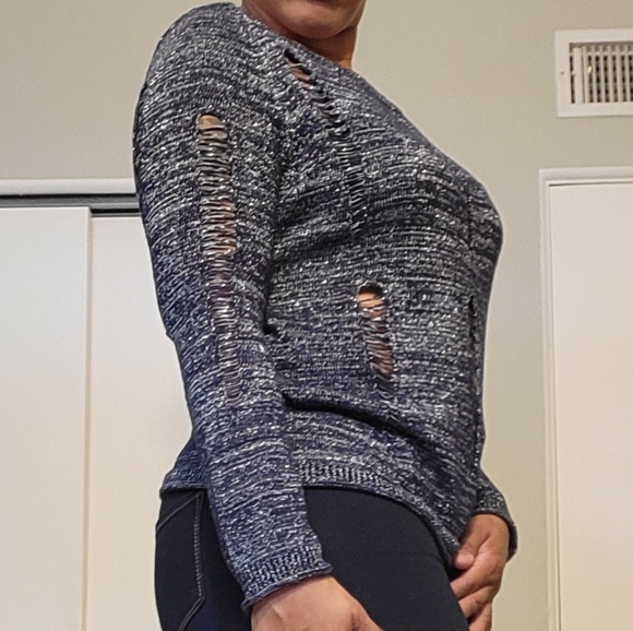 Too Hot! - Picture 3 of 6